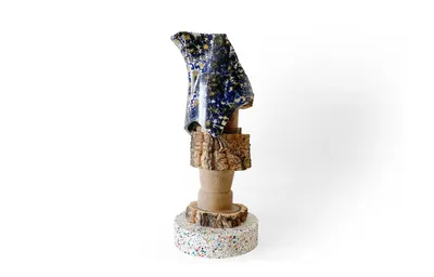 Inês de Castro, Rainha só no Fim - Contemporary Porcelain Art by Eliézer Nascimento (2025)