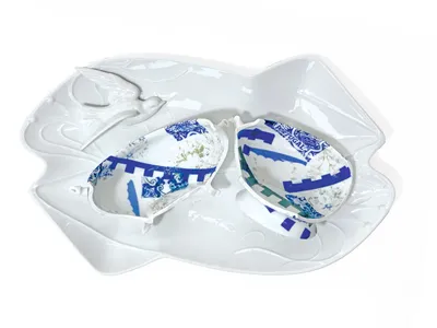 Fazer as pazes - Contemporary Porcelain Art by Eliézer Nascimento (2025)